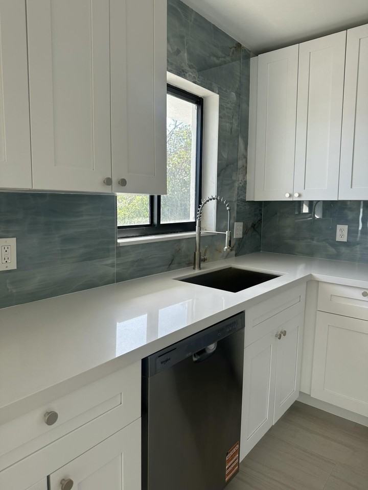 125 Dove Lake Dr - Photo 5 of 16