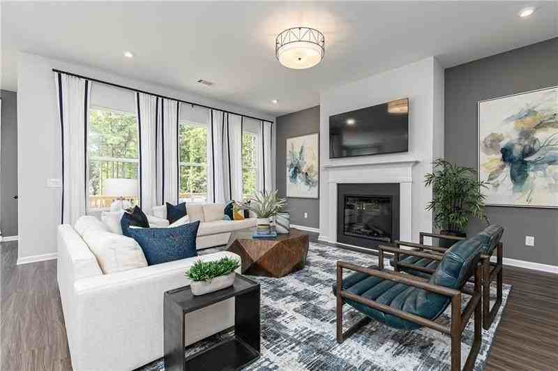 557 Aberdeen Meadow Ln - Photo 6 of 50