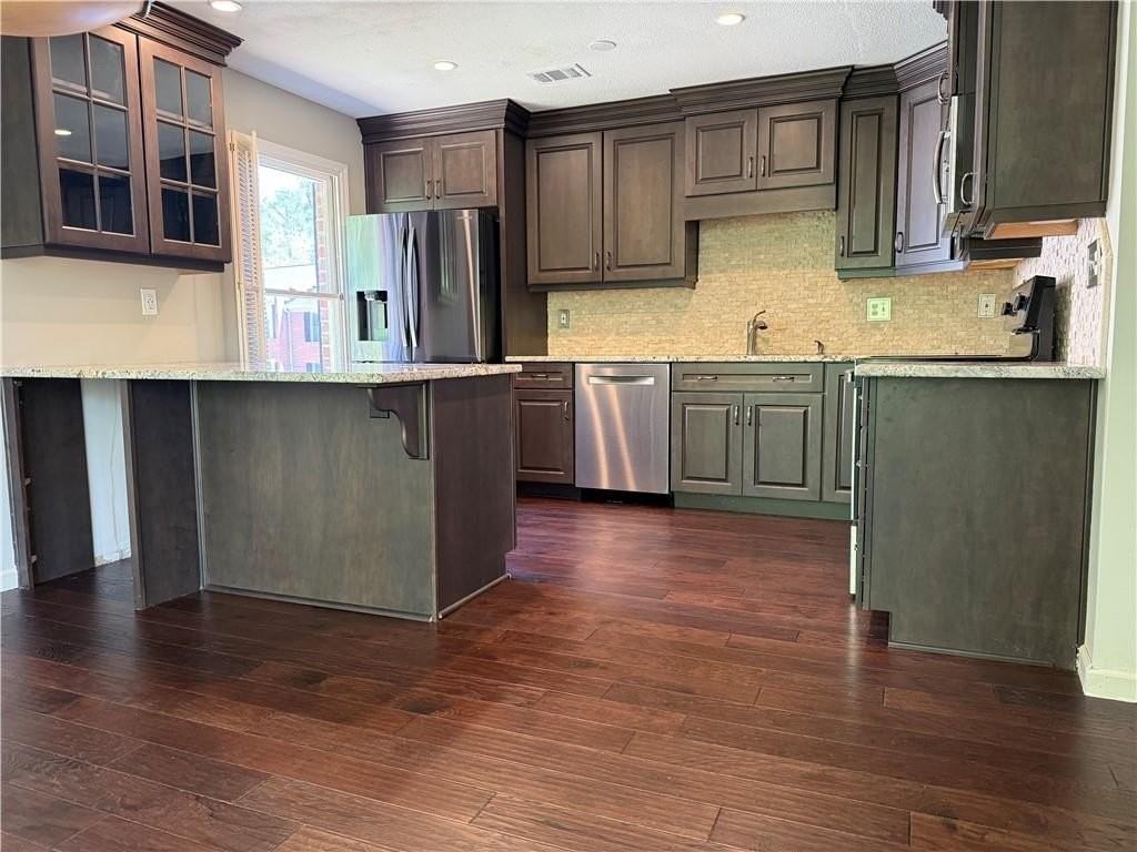 4 Plantation Dr Ne Unit B - Photo 3 of 35