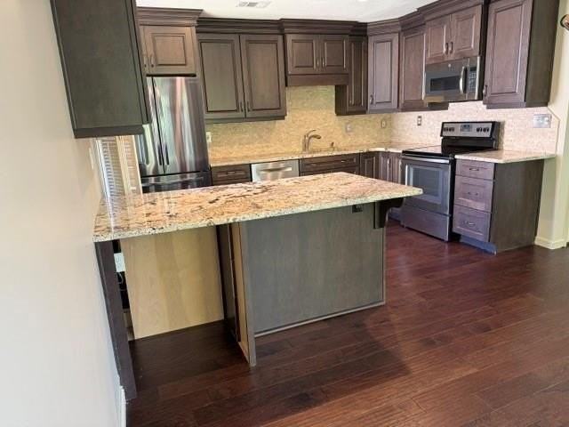 4 Plantation Dr Ne Unit B - Photo 4 of 35