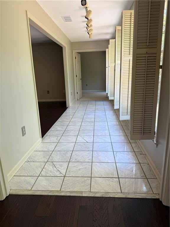 4 Plantation Dr Ne Unit B - Photo 7 of 35