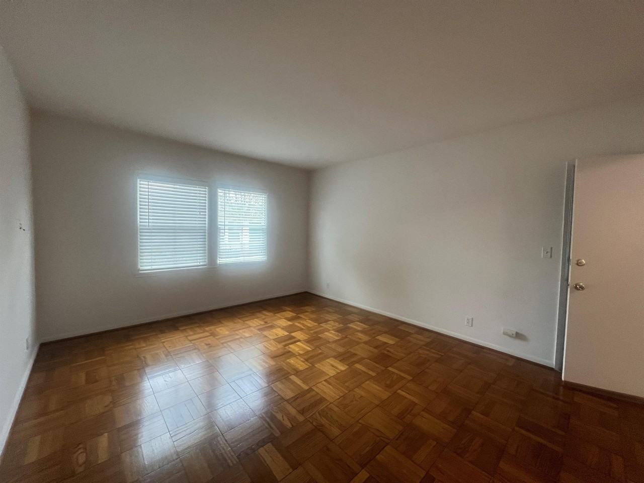 1513-1519 HUNTINGTON DRIVE (675) - Photo 4 of 19