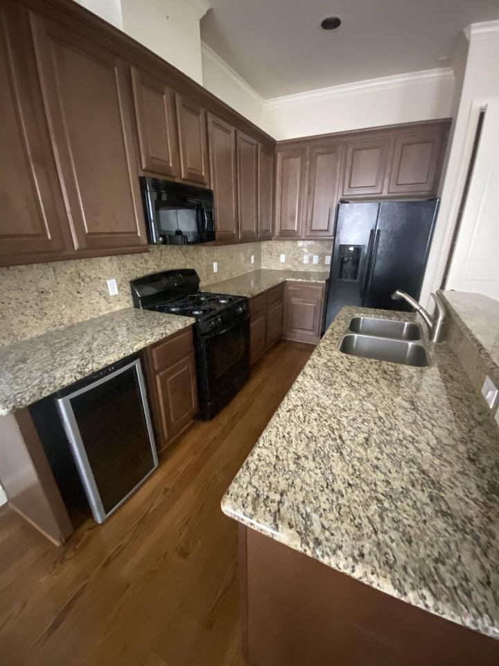 Richmond (6353) - Photo 7 of 41