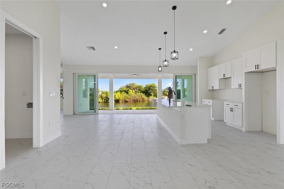 4306 Nw 35th St - Photo 5 of 26