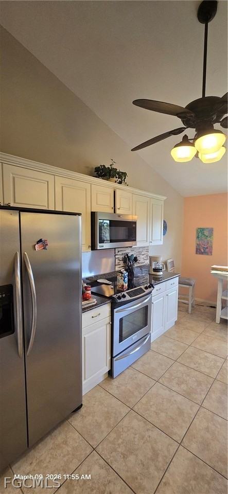 9598 Halyards Ct Apt 24 - Photo 4 of 17