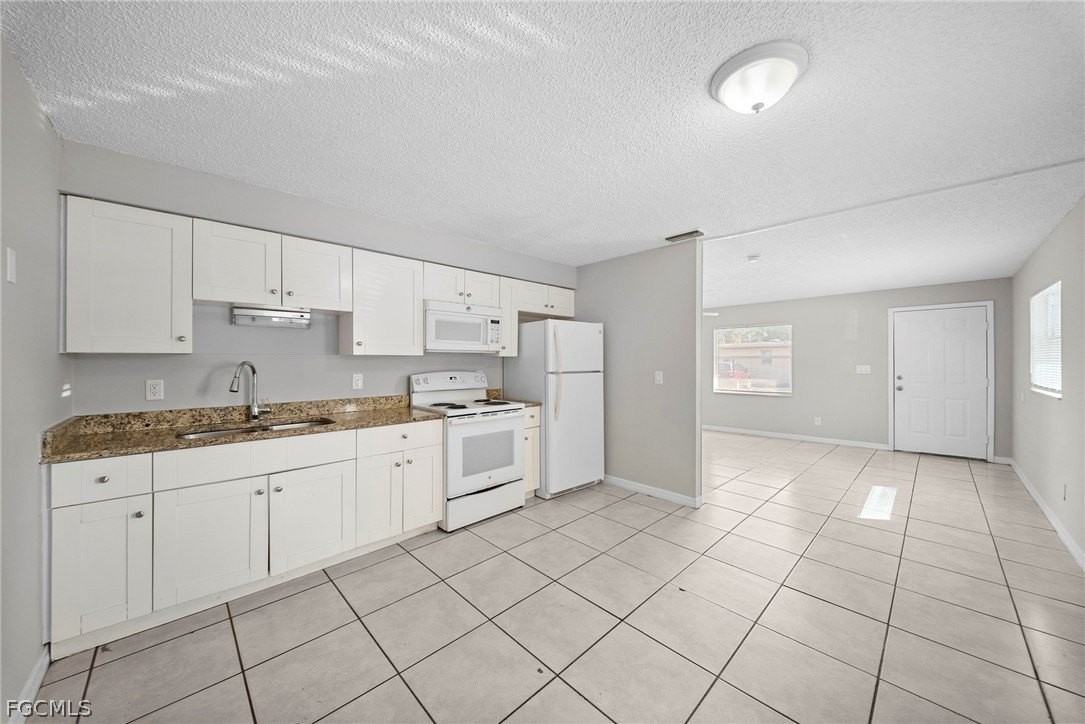 5539 10th Ave - Photo 5 of 11