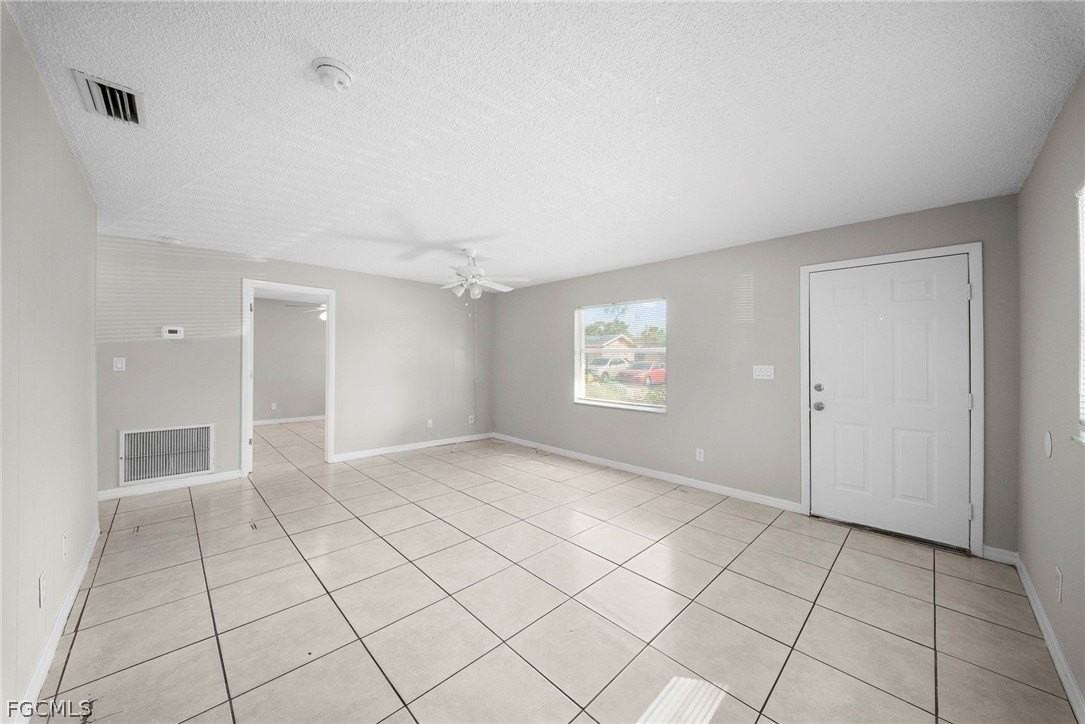 5539 10th Ave - Photo 7 of 11