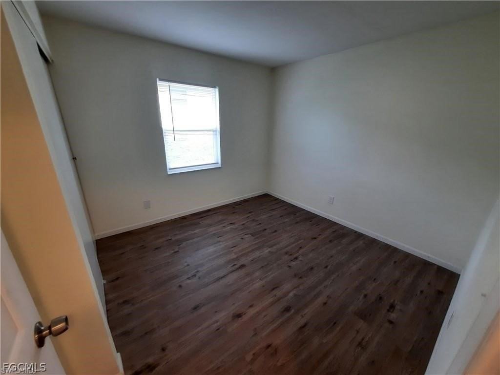 198 Charlotte Ave - Photo 5 of 12