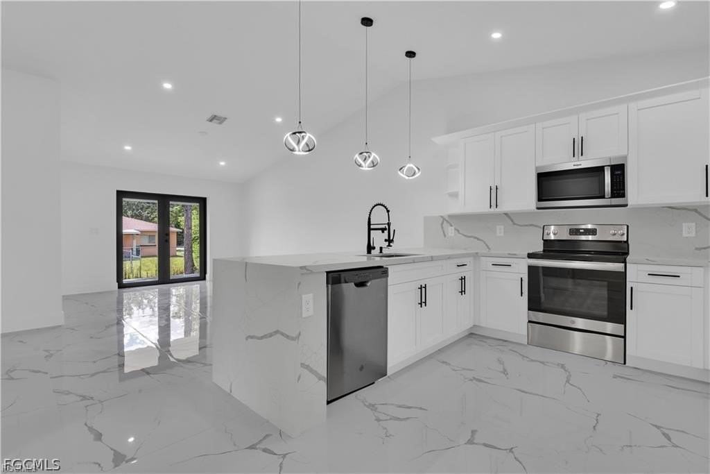 4921 Leonard Blvd S - Photo 6 of 18