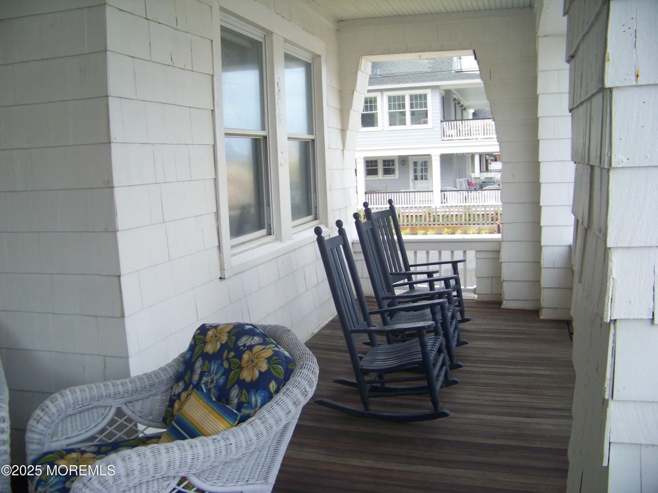 336 East Ave - Photo 5 of 34