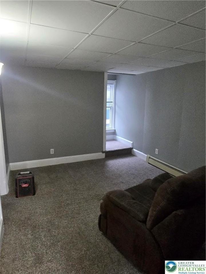 125 Main St #B - Photo 2 of 10