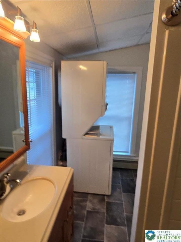 125 Main St #B - Photo 7 of 10