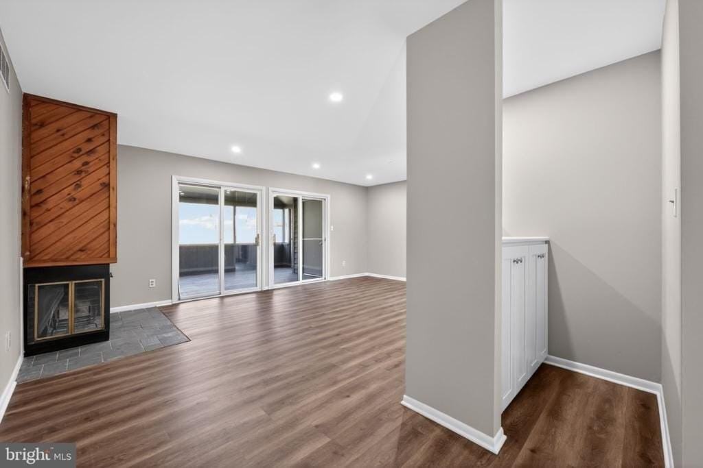 21 Foxtail Ct - Photo 4 of 14