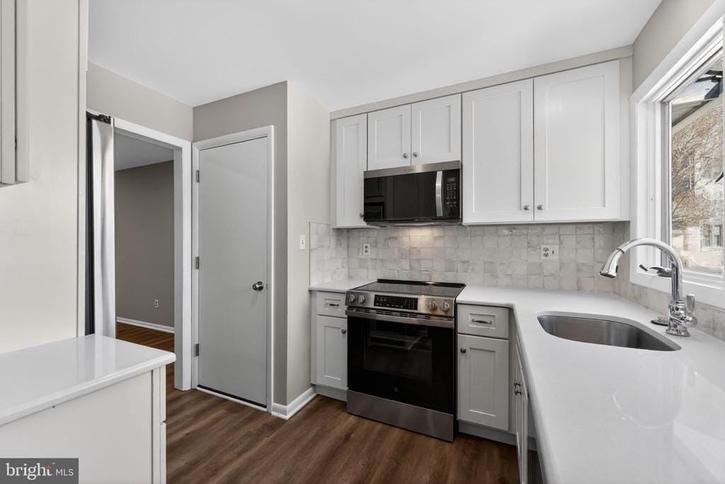 21 Foxtail Ct - Photo 3 of 14