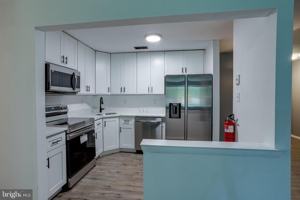 featured image of 2118-A Greenwood Ct