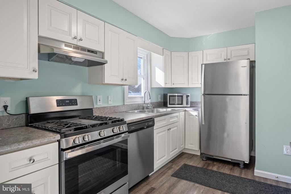 143 Curtis Ave - Photo 6 of 25