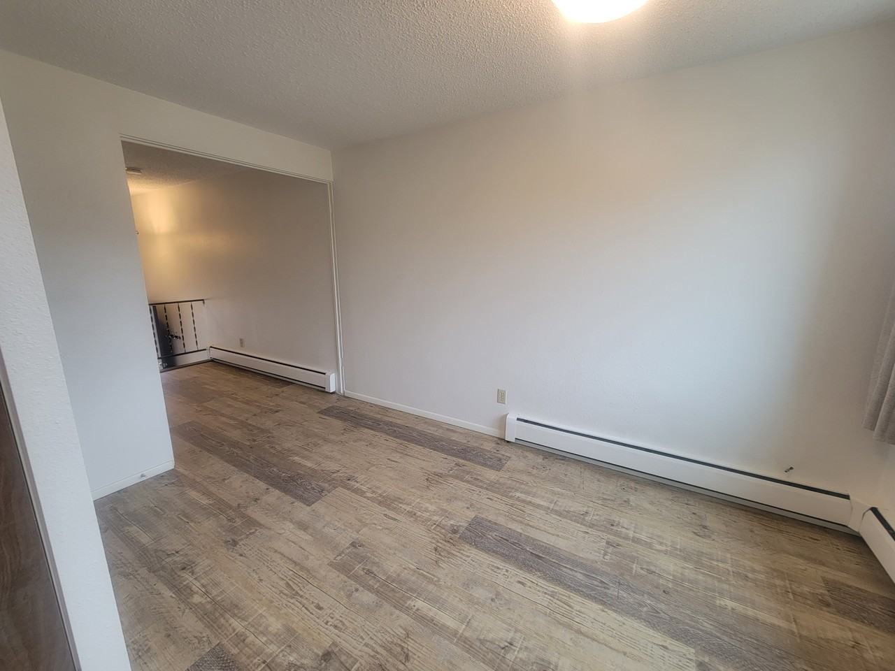 3214 Stephens Avenue South - Photo 4 of 17