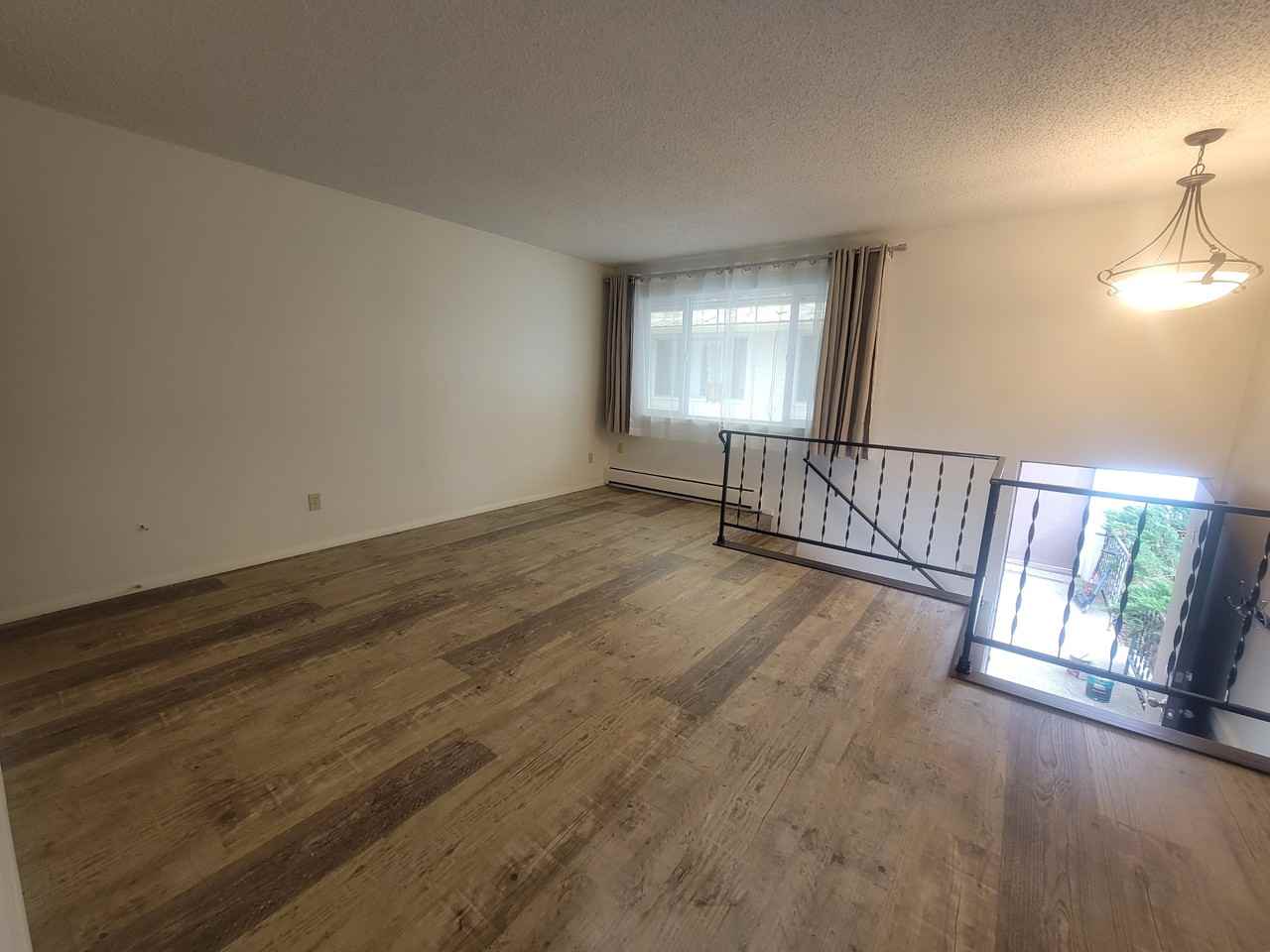 3214 Stephens Avenue South - Photo 5 of 17