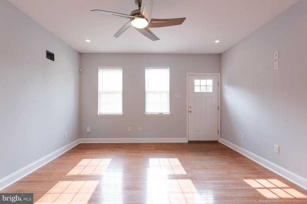 1022 S Colorado St - Photo 4 of 17