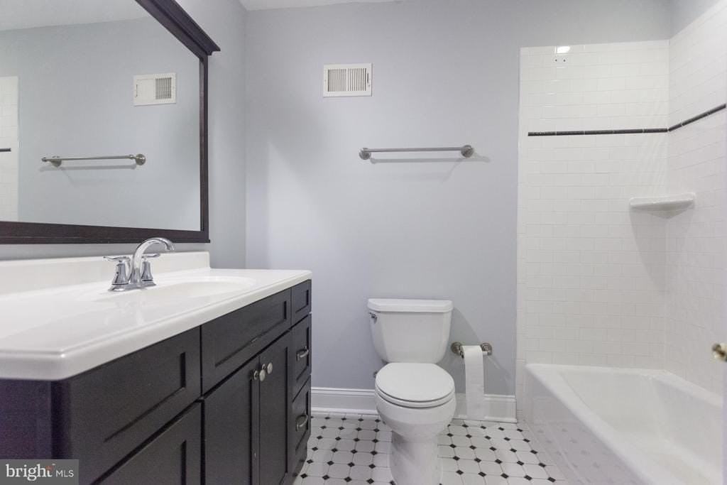 1022 S Colorado St - Photo 7 of 17