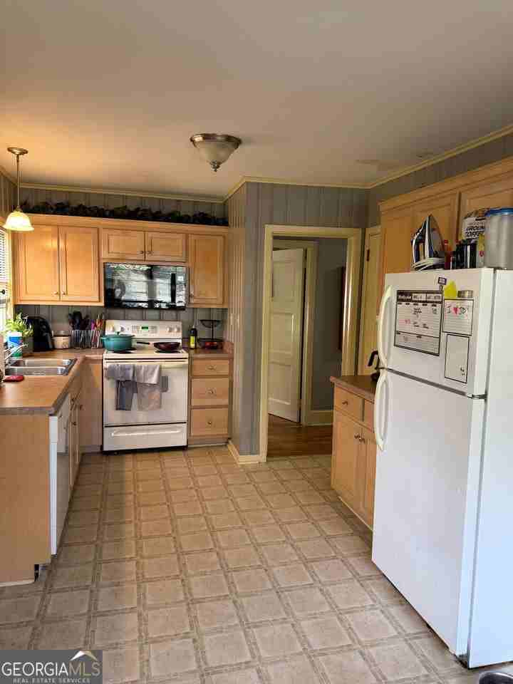 207 Gran Ellen Dr - Photo 7 of 11