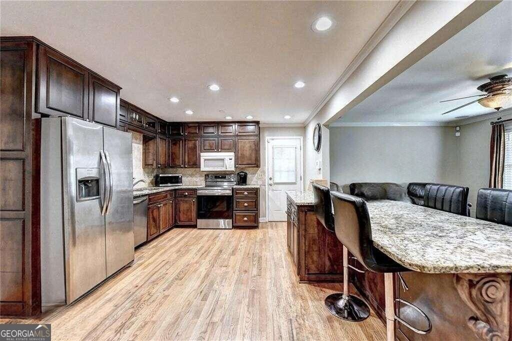 2486 Rex Rd - Photo 3 of 6