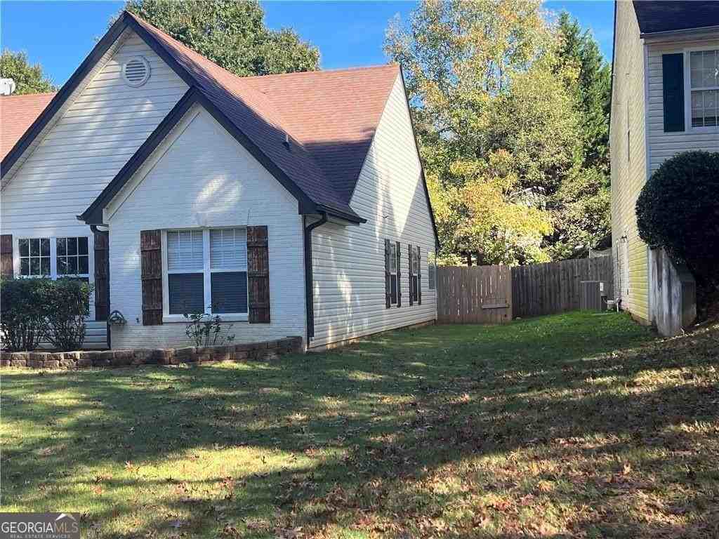 1523 Hayden Mill Way - Photo 2 of 23