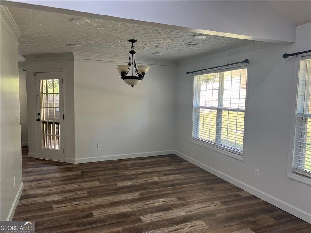 1523 Hayden Mill Way - Photo 4 of 23