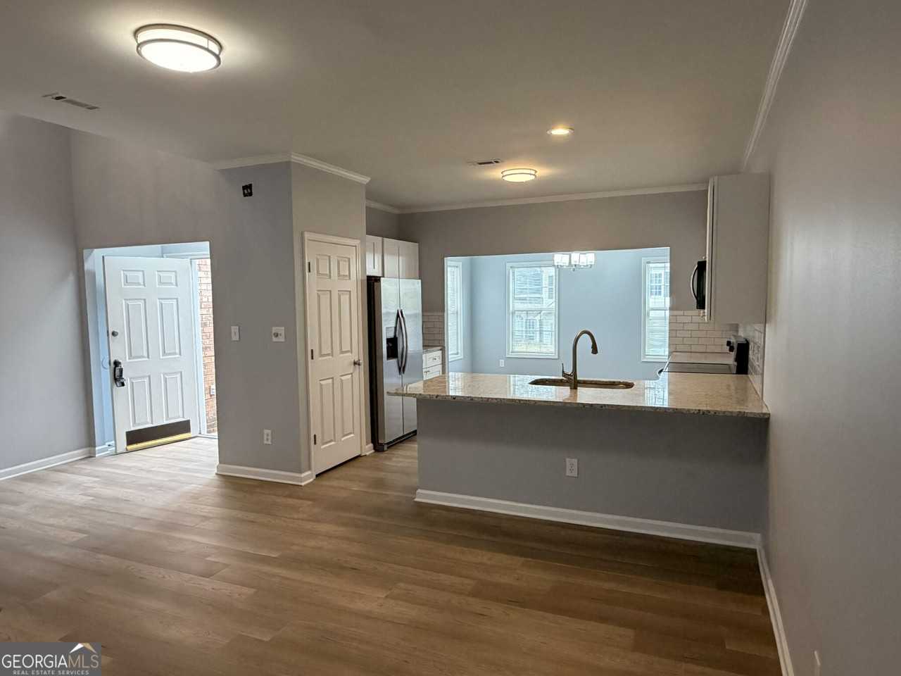 113 Clarin Way - Photo 2 of 15