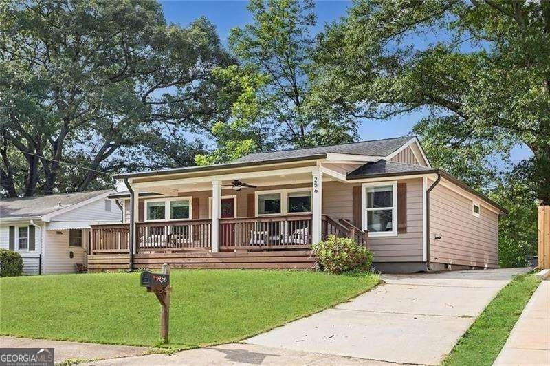 256 Birch St - Photo 3 of 22