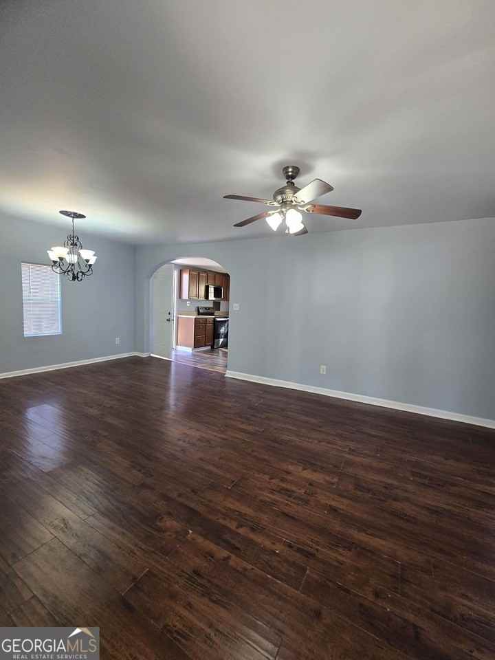 1211 Lake Dr - Photo 3 of 20