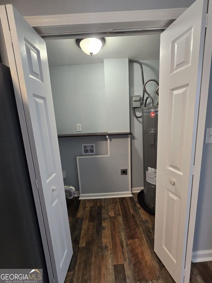 1211 Lake Dr - Photo 7 of 20