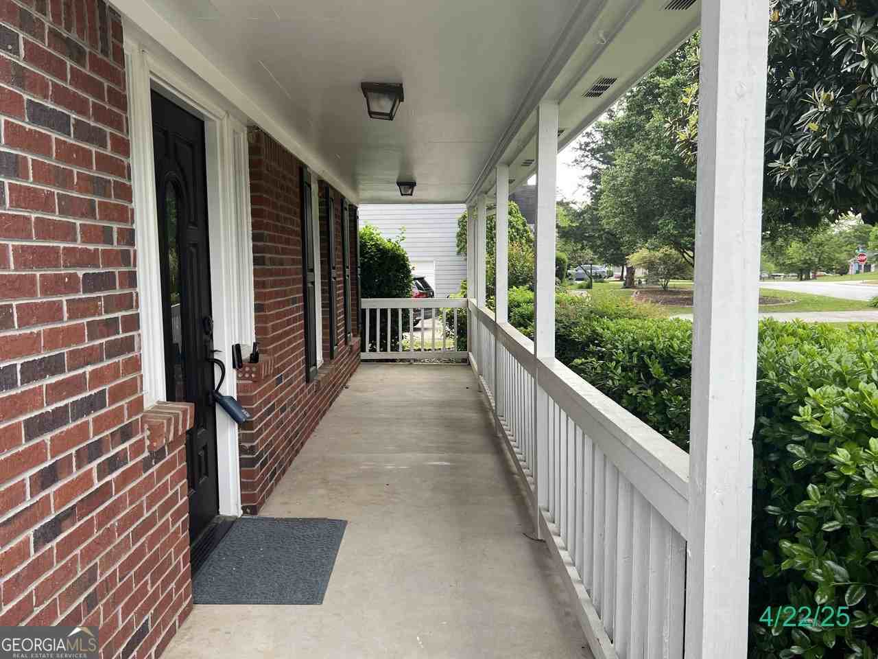 716 Wilkes Dr - Photo 4 of 26