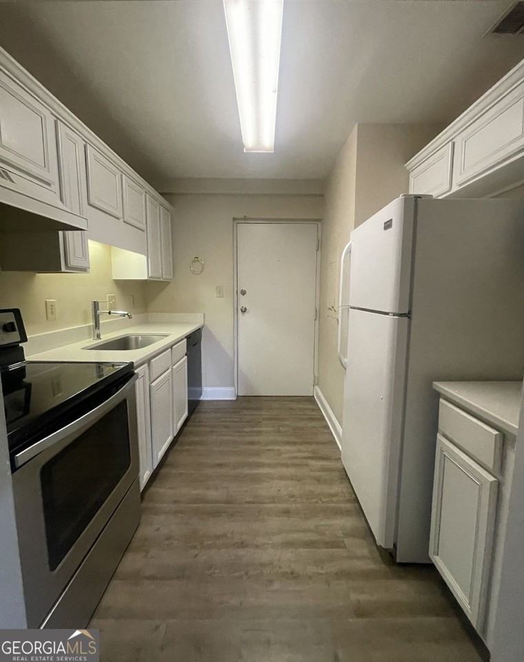 441 E Dougherty St Apt 5 - Photo 4 of 4