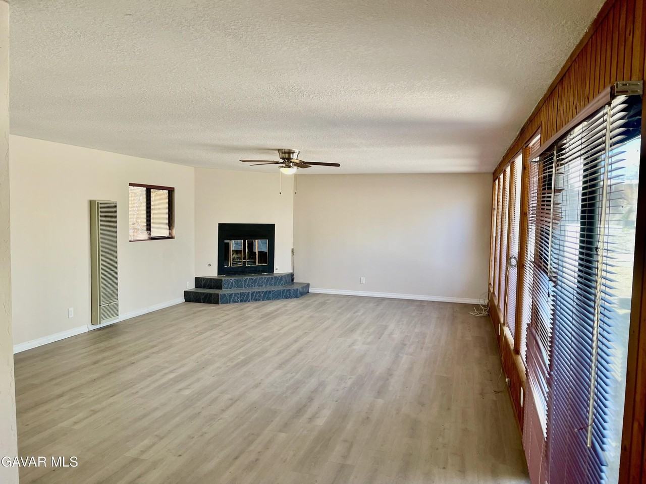 3171 Milton Dr - Photo 2 of 14