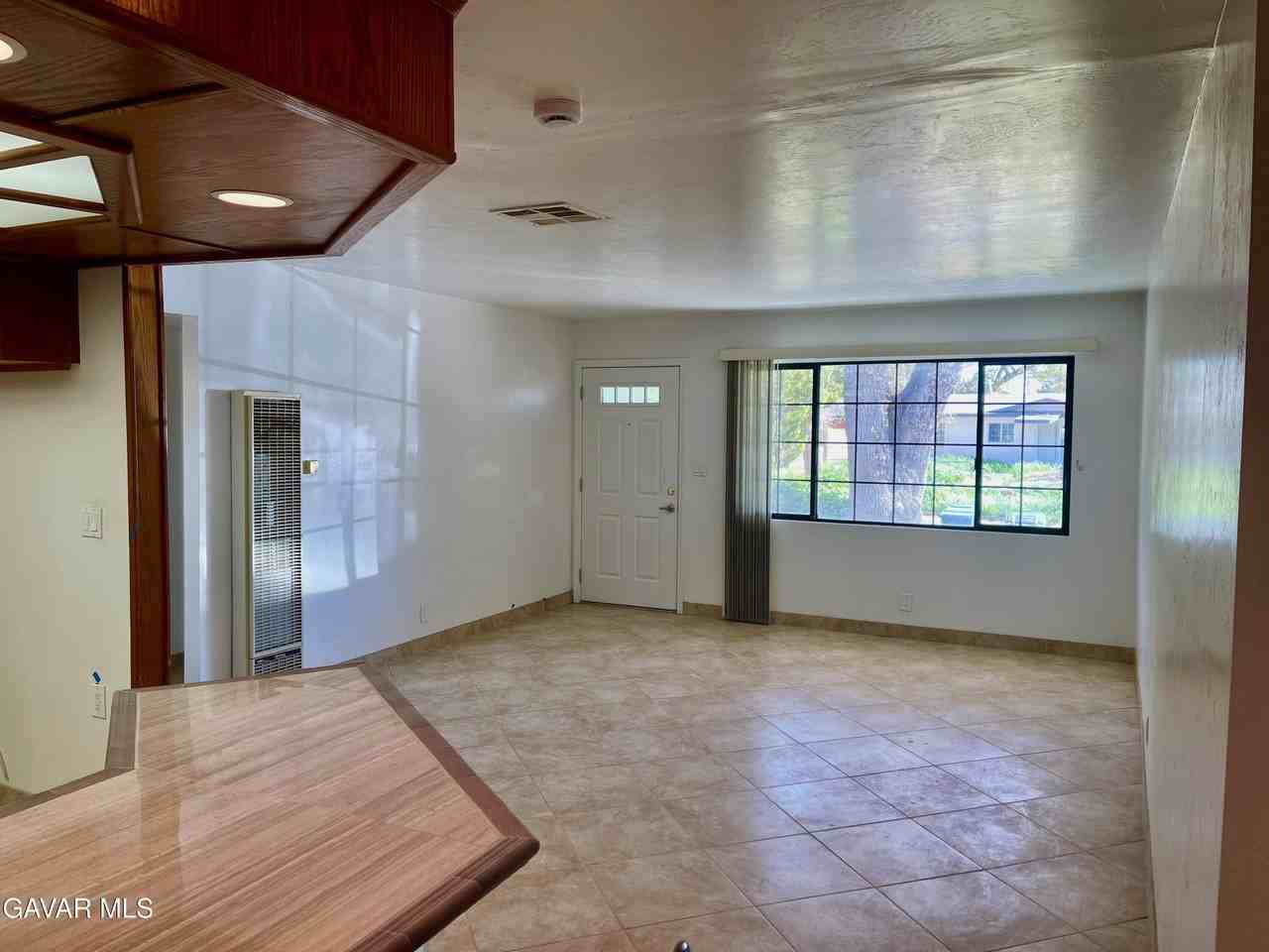 3171 Milton Dr - Photo 4 of 14