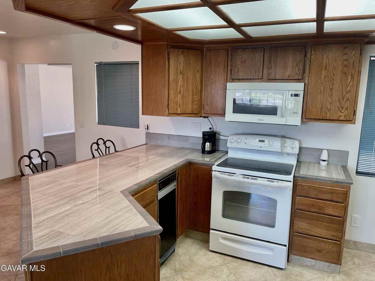 3171 Milton Dr - Photo 6 of 14