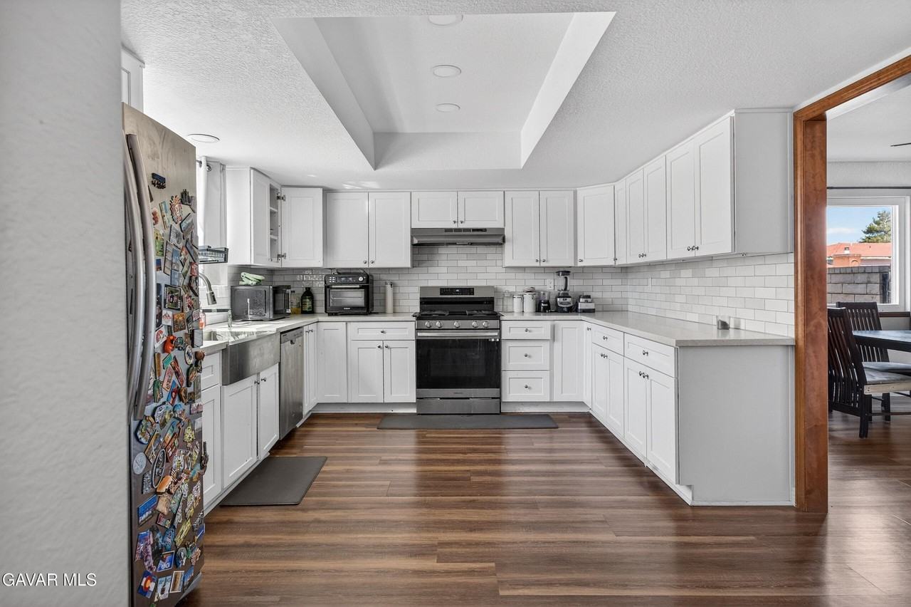 41537 Poplar Cir - Photo 5 of 38