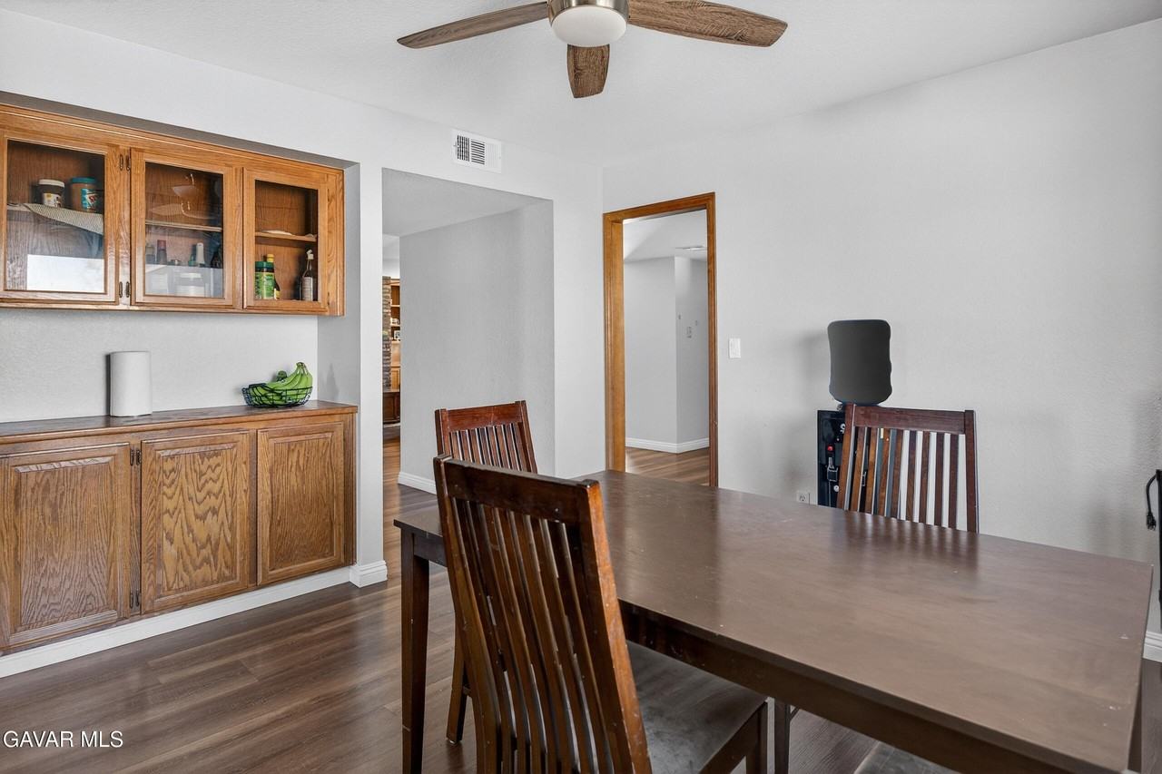 41537 Poplar Cir - Photo 6 of 38