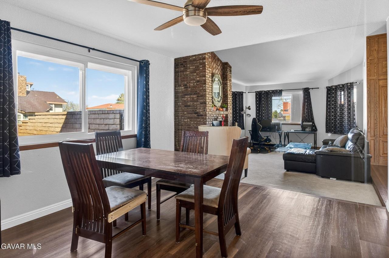 41537 Poplar Cir - Photo 7 of 38