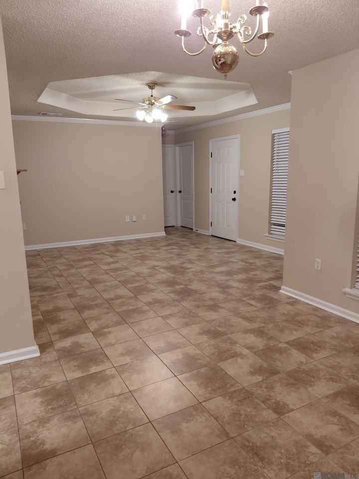 34559 Gravesbriar Dr - Photo 3 of 13