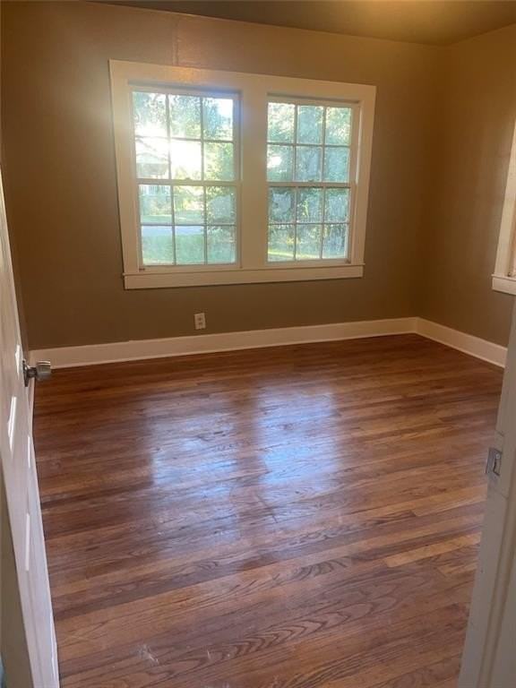 615 Mohawk St - Photo 4 of 16