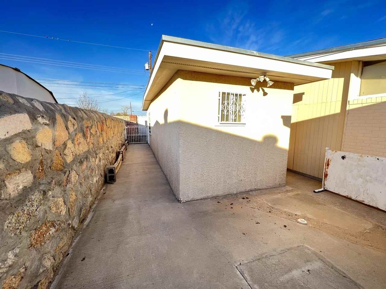 2713 Fir St Unit B - Photo 2 of 16