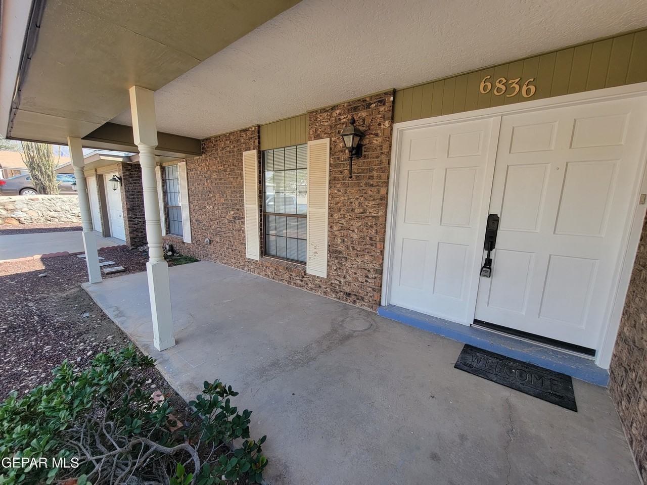 6836 Orizaba Ave - Photo 3 of 29