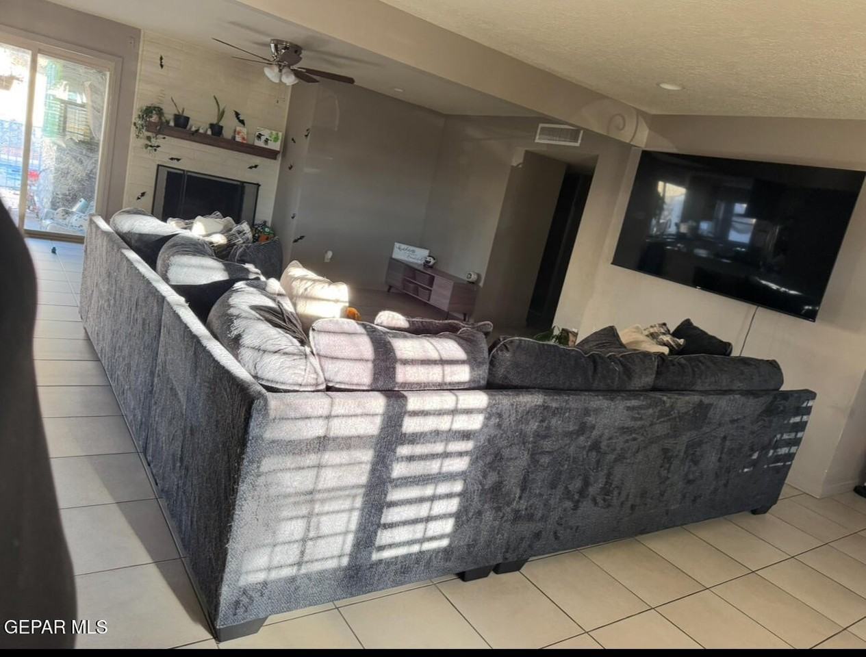 6437 Dawn Dr - Photo 2 of 13