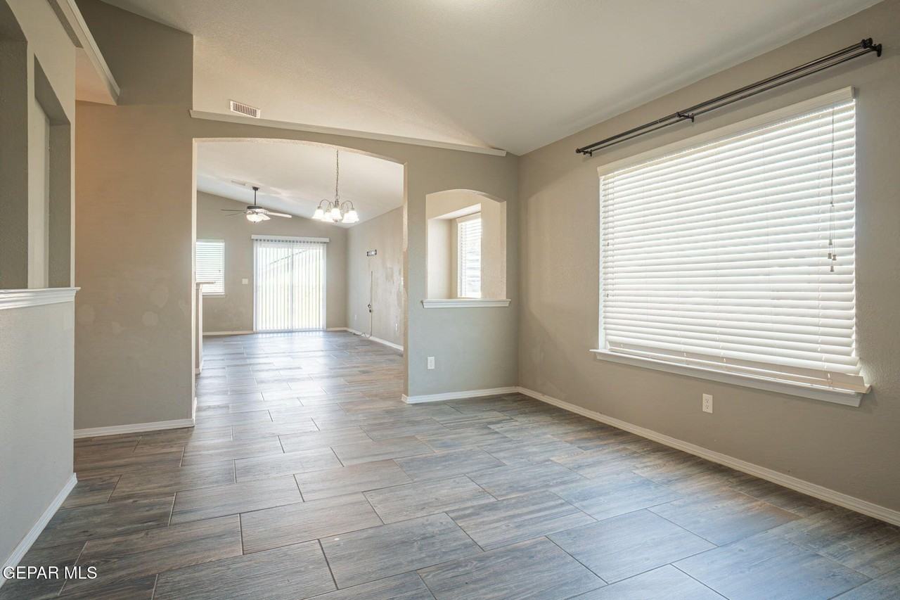 5017 Joe Castillo St - Photo 7 of 28