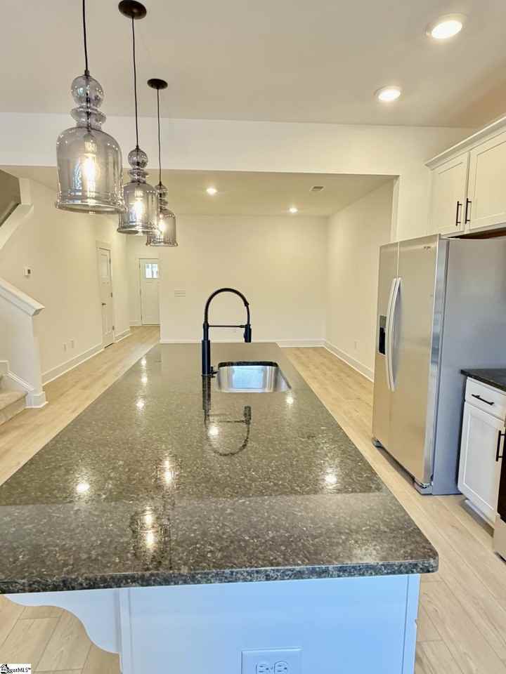 1319 Maplesmith Way - Photo 6 of 29