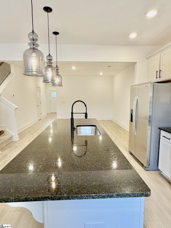 1319 Maplesmith Way - Photo 7 of 29