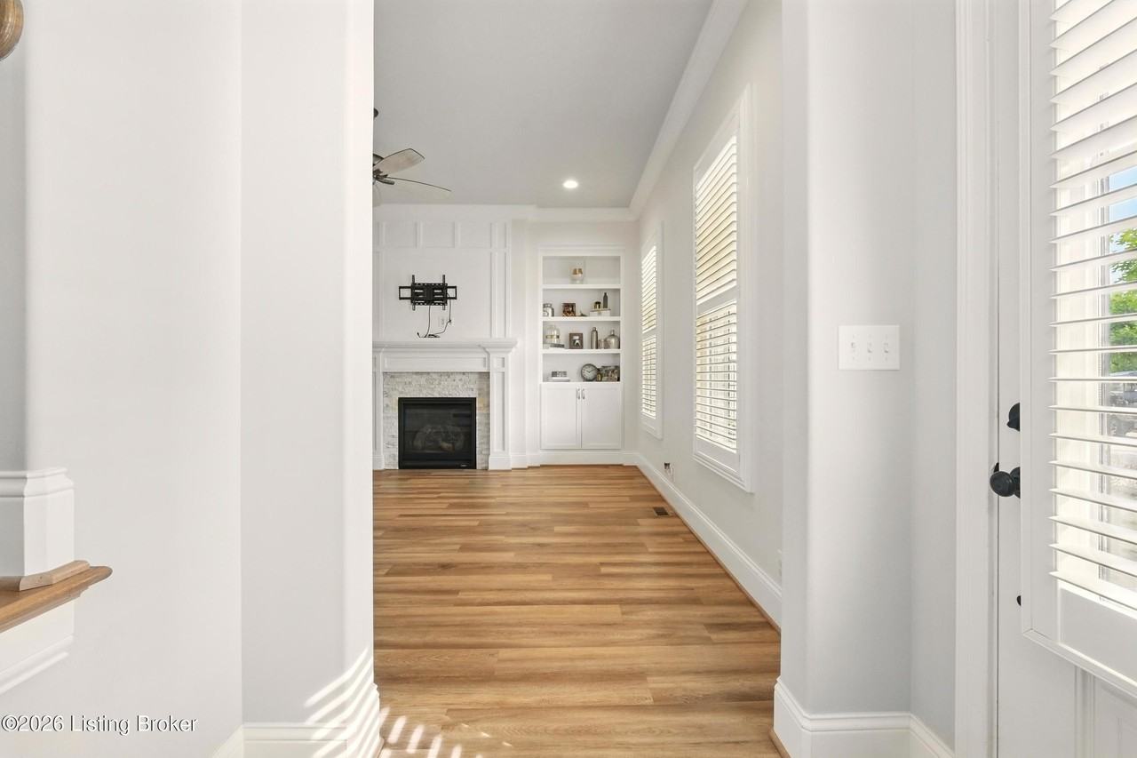 6218 Mistflower Cir - Photo 4 of 50