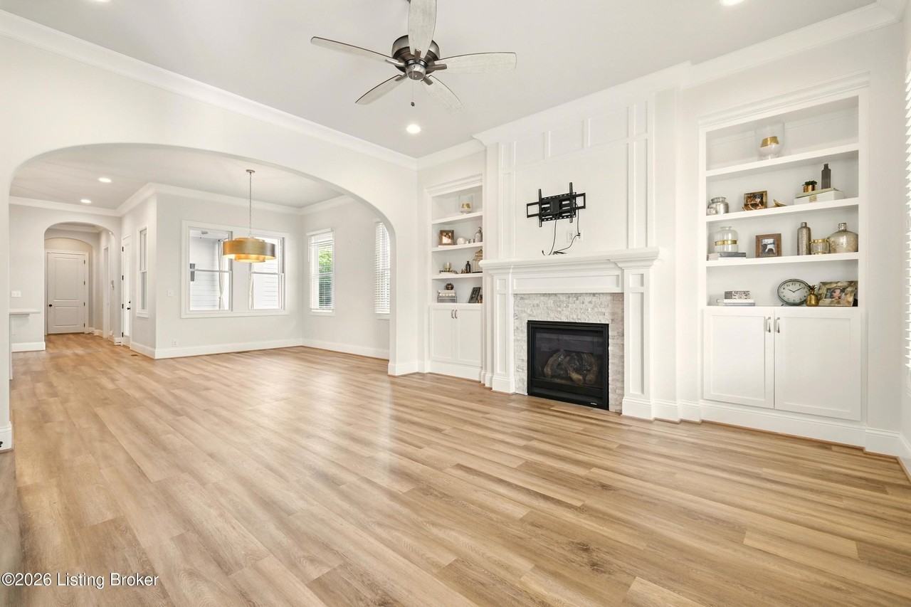 6218 Mistflower Cir - Photo 5 of 50